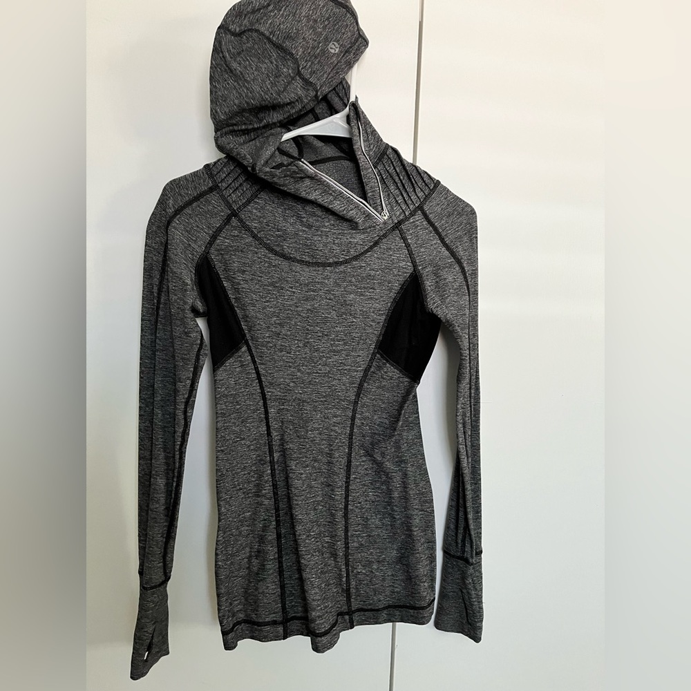 Lululemon Athletica run alpine pullover hoodie